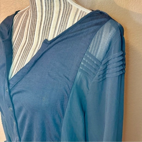 Gentlefawn Top Medium Black Grey Lightweight Viscose Super Soft Long Sleeves - Picture 10 of 15